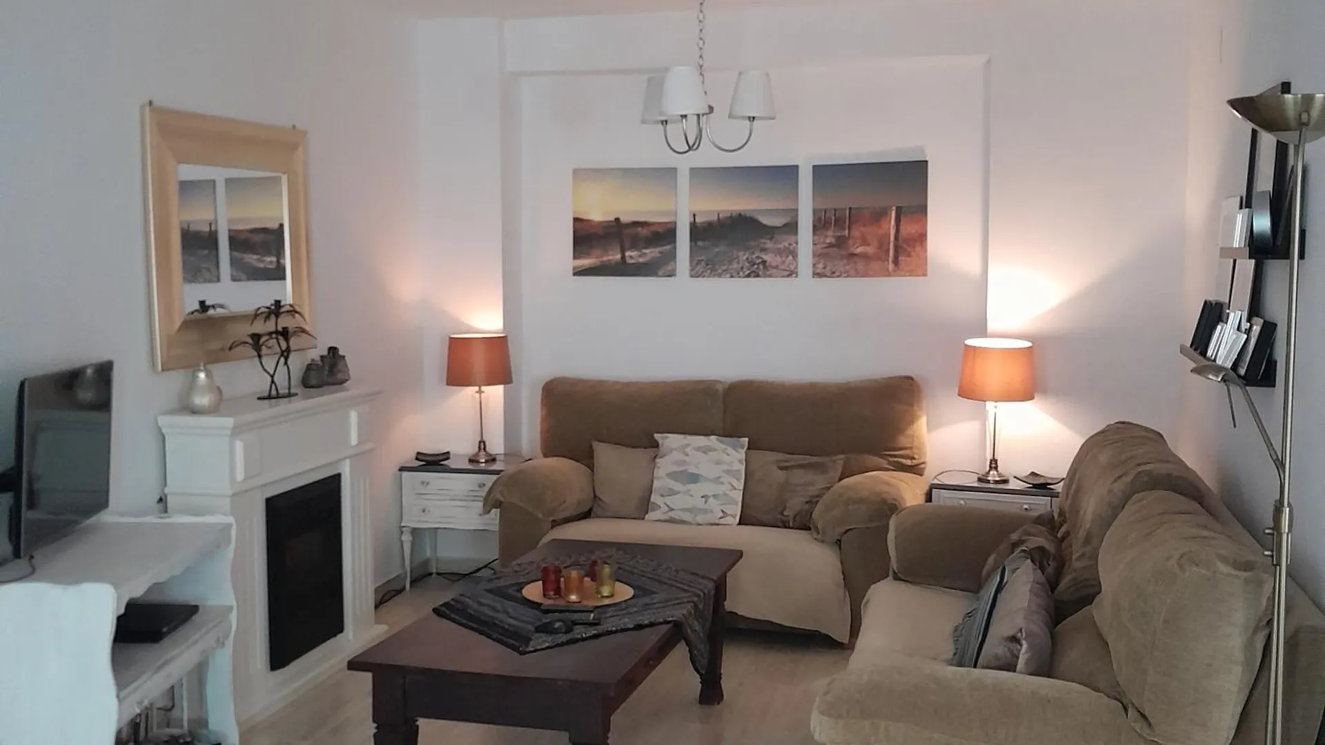 Casa De Tio, 3 Bedroom 2 Bath Townhouse, Casa Centro De Torre Del Mar 0*,  Španělsko